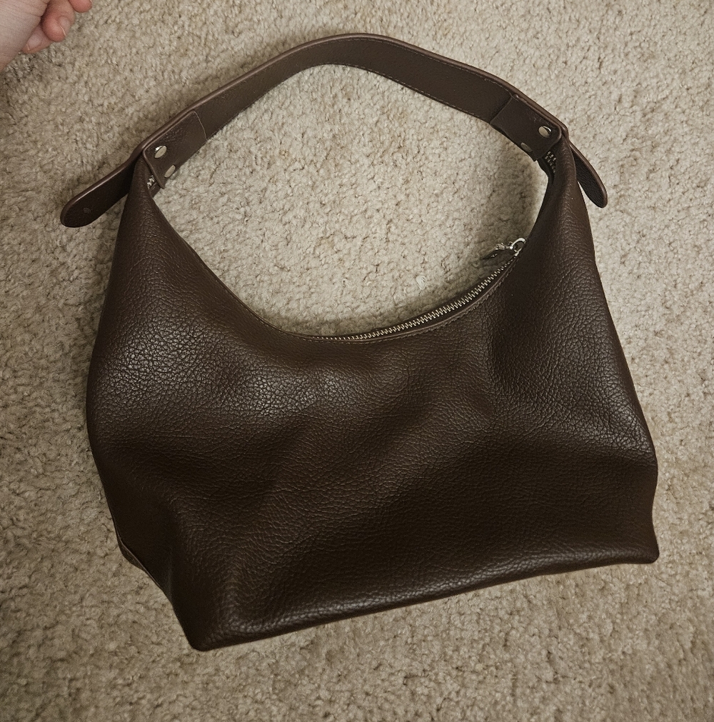 Elegant Brown Leather Shoulder Bag
